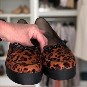Bernardo Animal Print wedge Heeled Loafers SZ 7 Made in Brazil ❤️ EUC